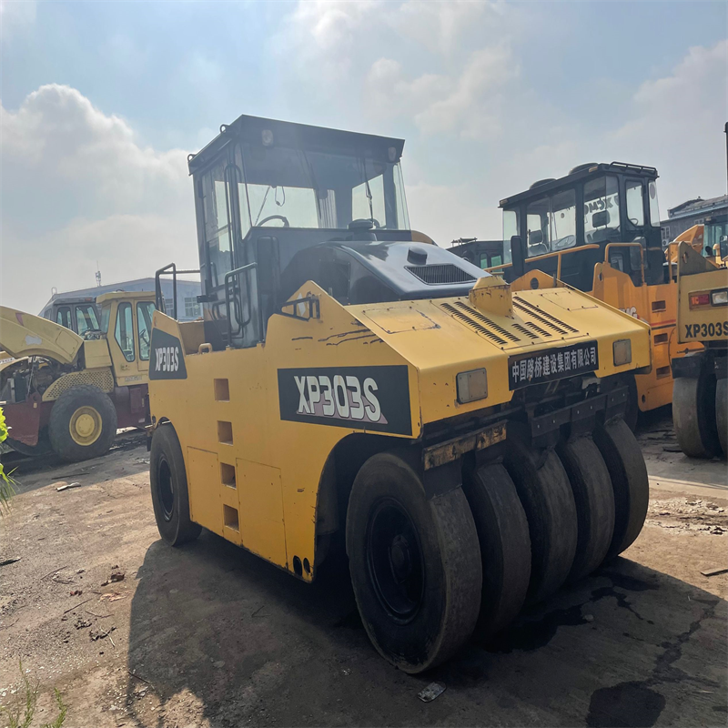 二手轮胎压路机