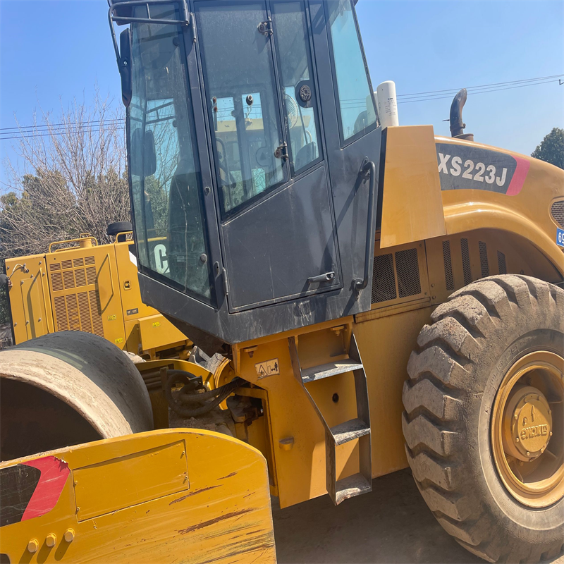 徐工22吨压路机